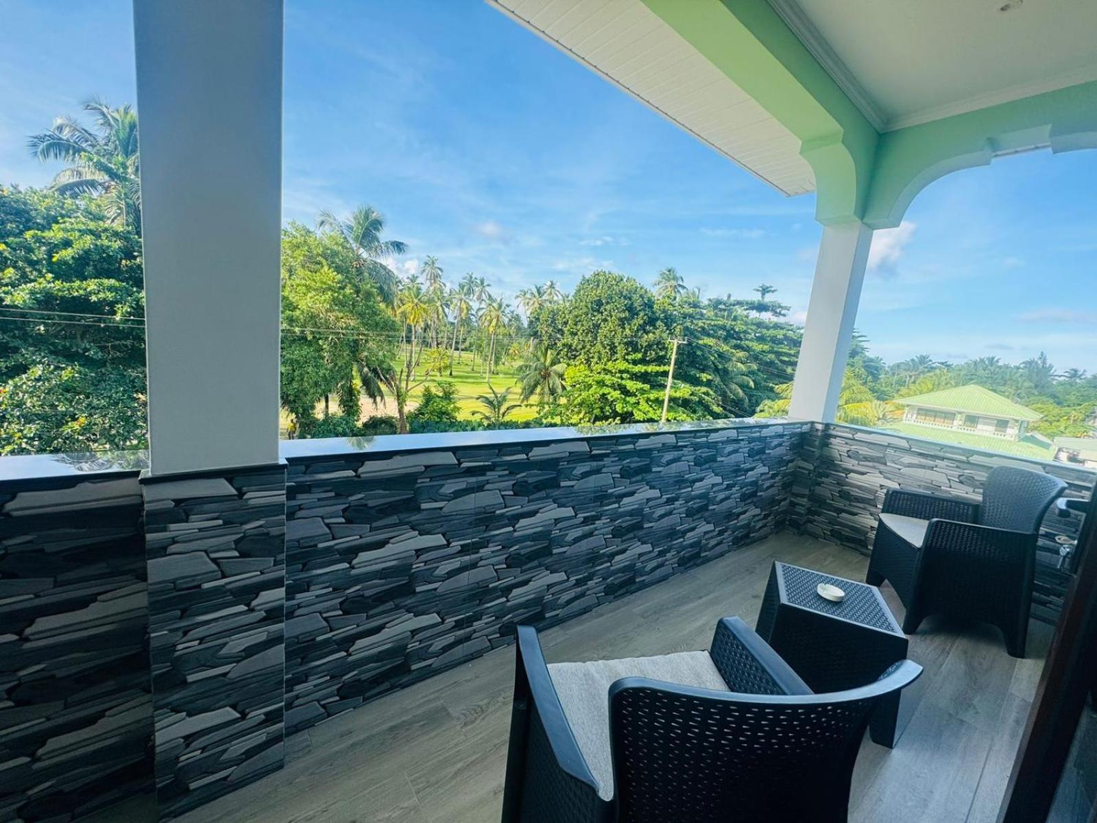Green Palm Self Catering Anse aux Pins Eksteriør billede