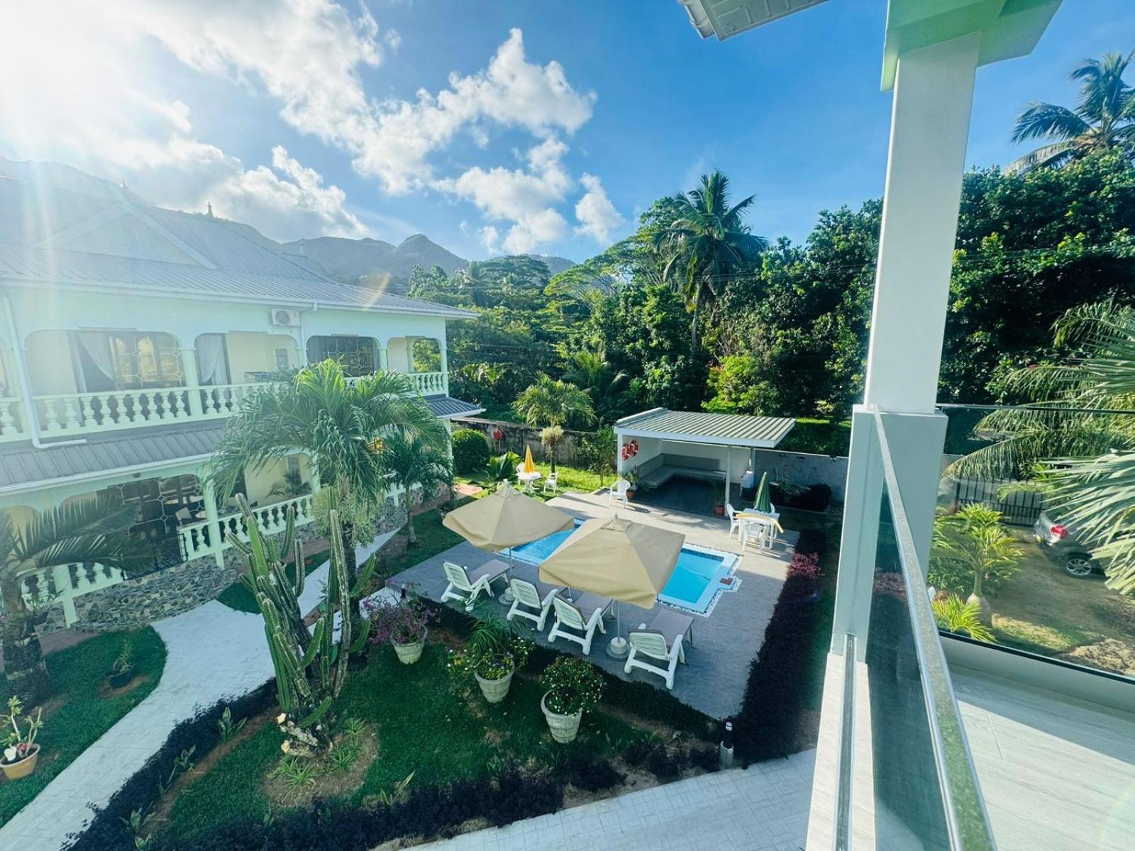 Green Palm Self Catering Anse aux Pins Eksteriør billede